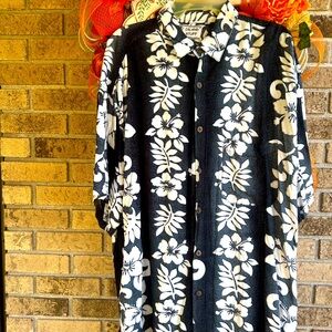 Island Stuff Floral Print Hawaiian shirt. Size XXXL-Excellent condition